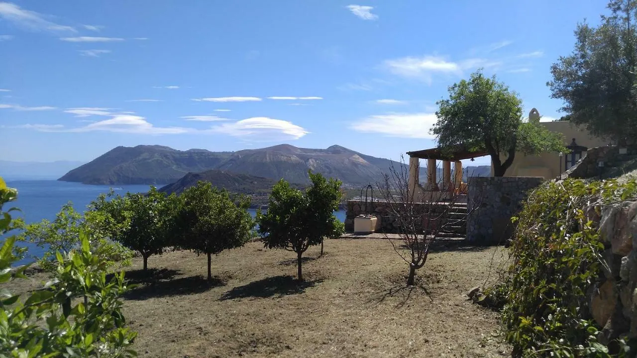Villa La Casa del Mandorlo San Salvatore  Casa vacanze San Salvatore (Messina)