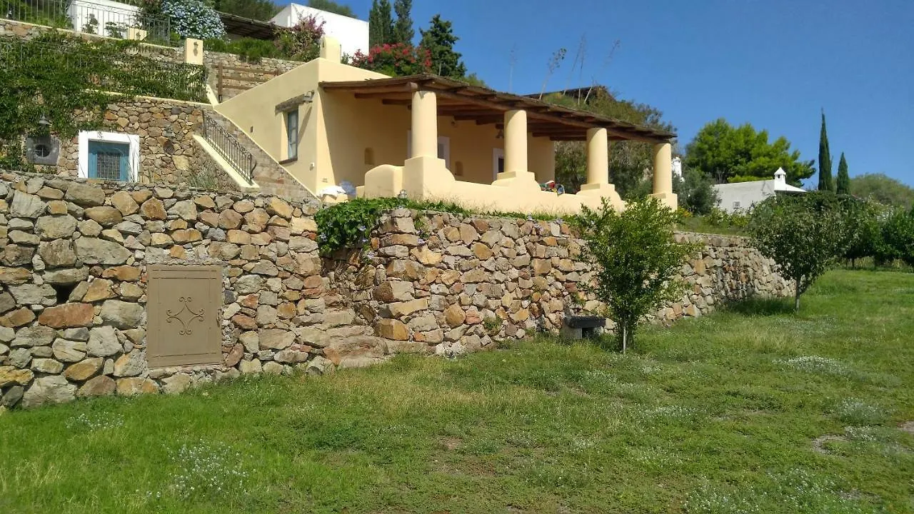 Villa La Casa del Mandorlo San Salvatore  Casa vacanze